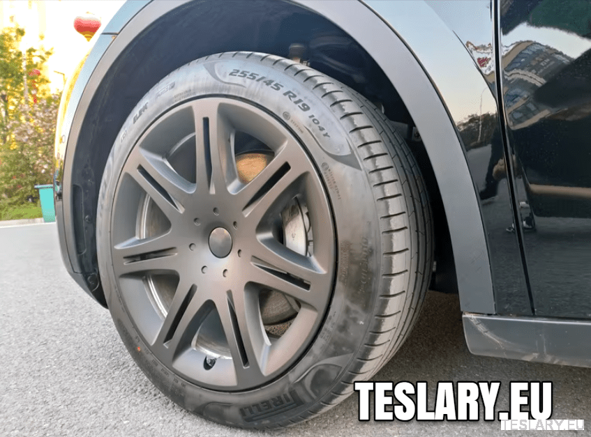 TESLA MODEL Y 19" UNIQUE S9 FULL COVER WHEEL HUBS - TESLARY Tesla Shop Accessories Europe Nederlands Dublin Cork Ireland Deutschland Espana Alicante France Italia