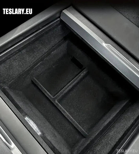Accessori Tesla Essenziali per Comfort e Funzionalità