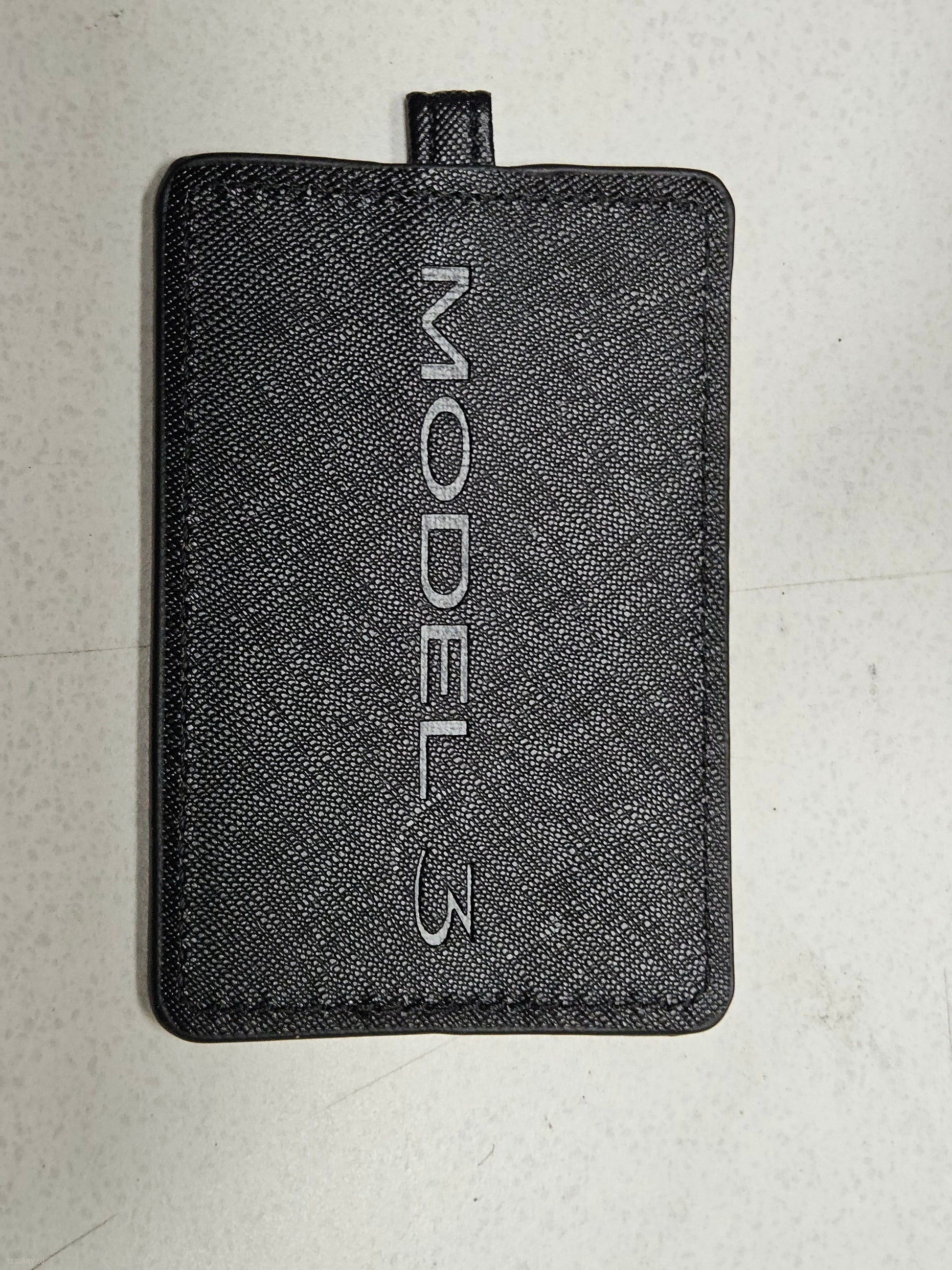 Modern Key Case Cover with Tesla Model 3 logo -TESLARY.IE Tesla Shop Europe