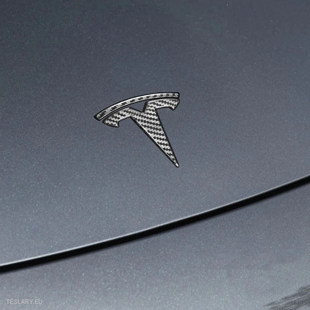 Tesla Model 3 / Y etulogo musta , hiili , kromi , punainen