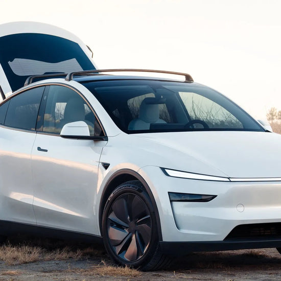TESLA MODEL Y+ JUNIPER CAMPING TABLE & CHAIRS