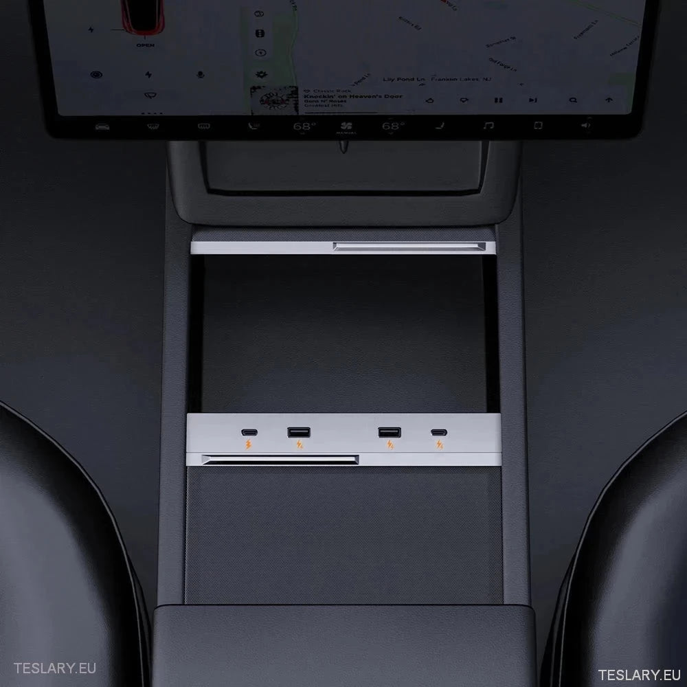 Tesla 3 Highland 4 - 1 USB Expansion Hub - TESLARY Tesla Shop Accessories Europe Nederlands Dublin Cork Ireland Deutschland Espana Alicante France Italia