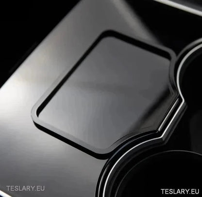 Tesla 3/Y Centre Console Key Holder - TESLARY Tesla Shop Accessories Europe Nederlands Ireland Deutschland Espana Alicante France Italia