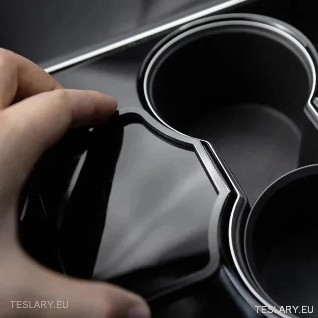 Tesla 3/Y Centre Console Key Holder - TESLARY Tesla Shop Accessories Europe Nederlands Ireland Deutschland Espana Alicante France Italia