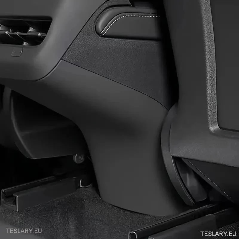 Tesla 3/Y Rear Kick Panel for Centre Console - TESLARY Tesla Shop Accessories Europe Nederlands Ireland Deutschland Espana Alicante France Italia
