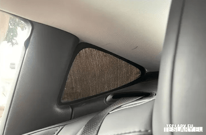 Triangular Rear Windows Shade For Enhanced Privacy Tesla Model 3 / Y - TESLARY Tesla Shop Accessories Europe Nederlands Ireland Deutschland Espana Alicante France Italia
